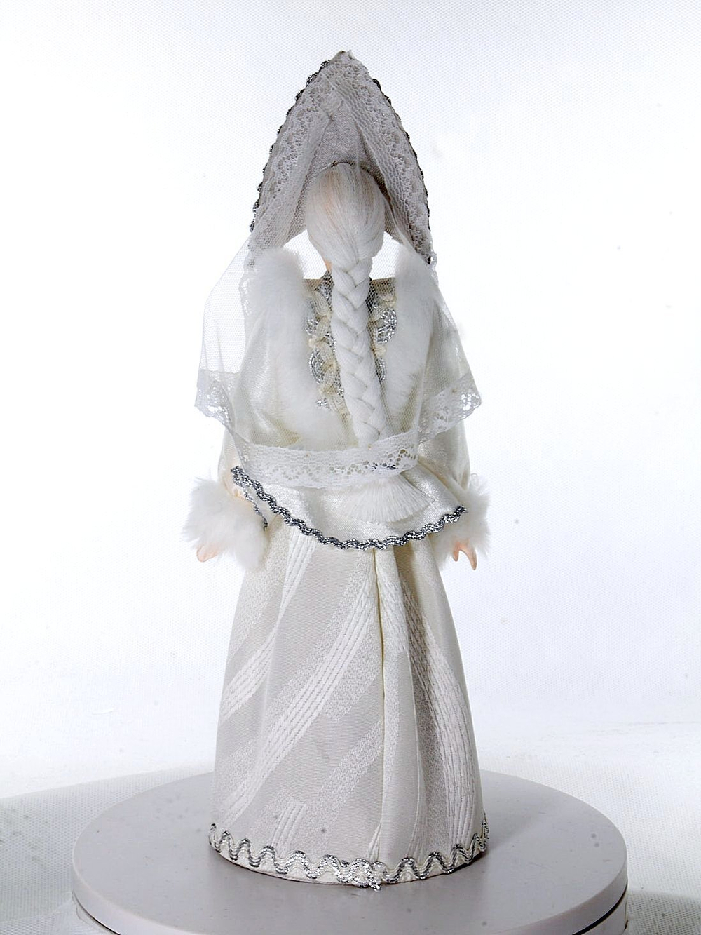 Фарфоровая кукла коллекционная Снегурочка в кокошнике. Новогодняя игрушка под ёлку ручной работы