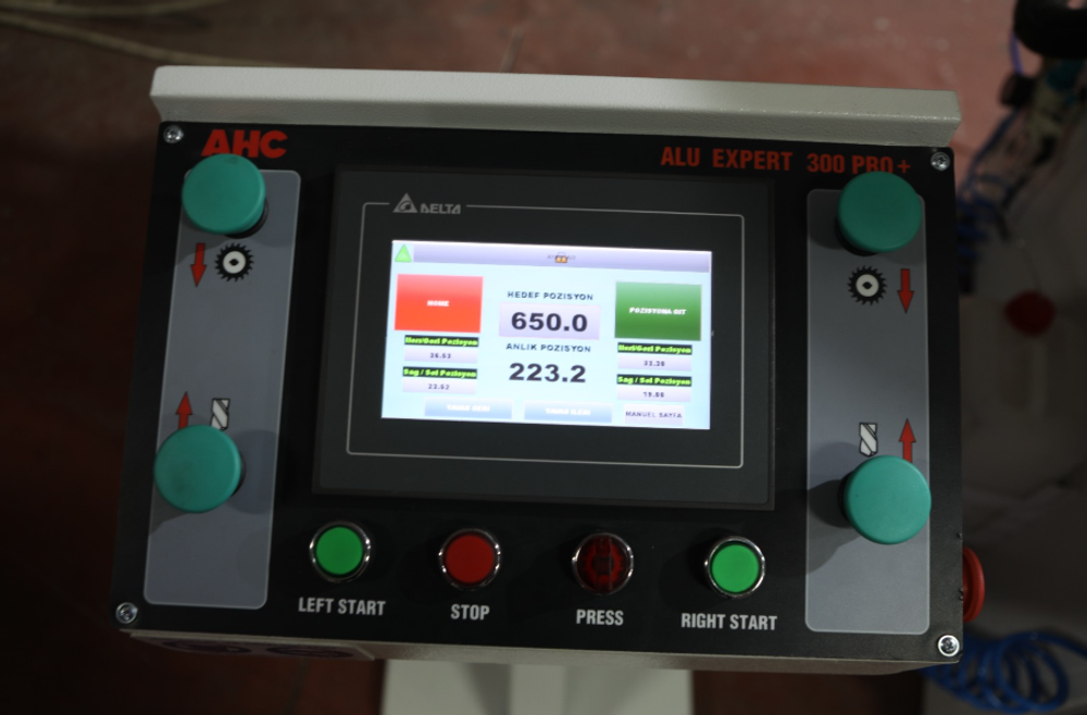 Усозарезной двухпильно-сверлильный станокAHC ALUEXPERT 300PRO