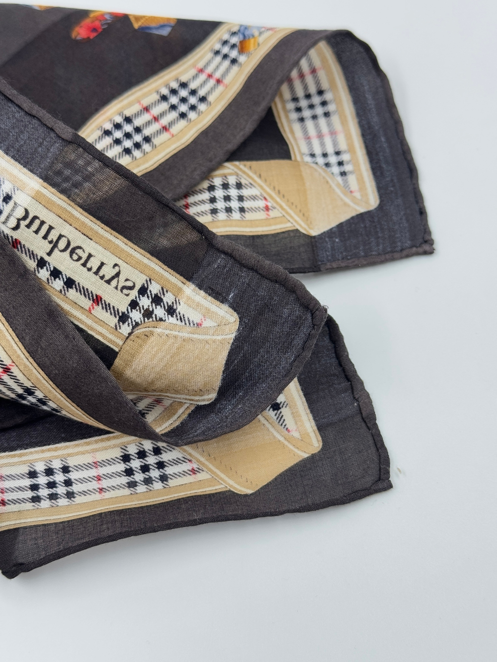 Платок коричневый Burberry