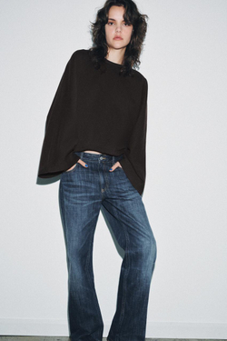 ZARA ФУТБОЛКА С РУКАВАМИ-КРЫЛЫШКАМИ, ШОКОЛАДНЫЙ