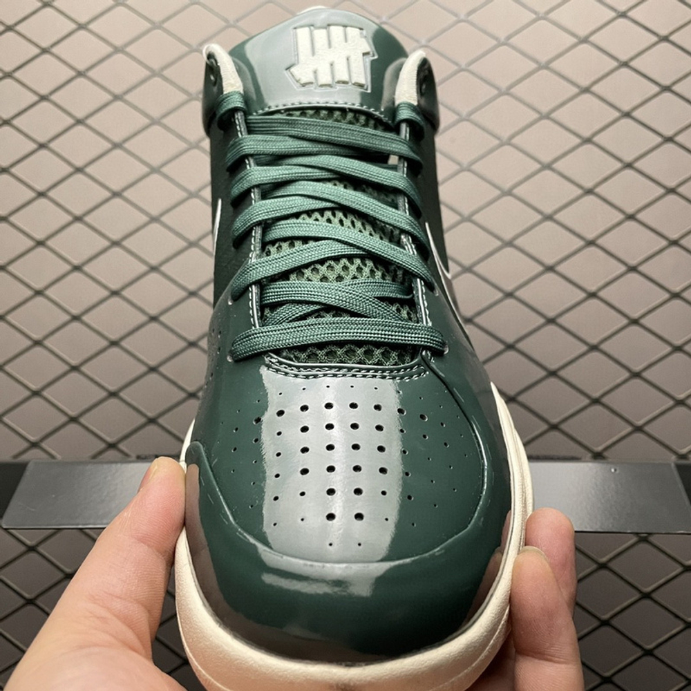 Nike Kobe 4 Protro Undefeated Milwaukee Bucks