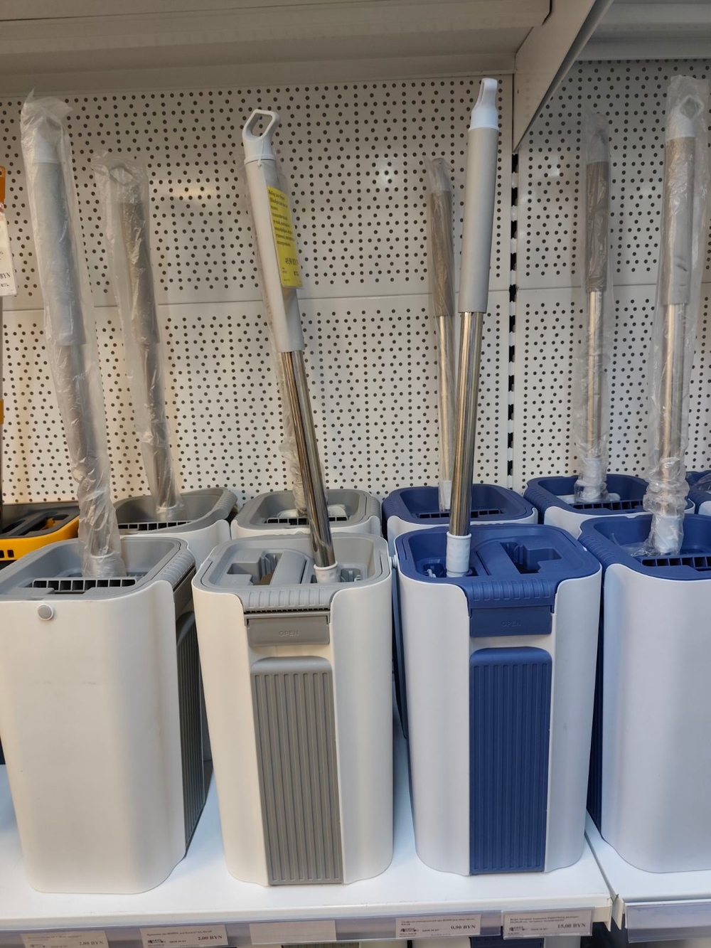 Набор для уборки (Швабра для мытья полов с телескопической ручкой, насадка из микрофибры, ведро с отжимом)