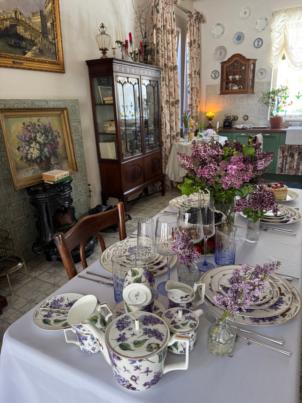 Суповая тарелка First Lady Сирень Победы