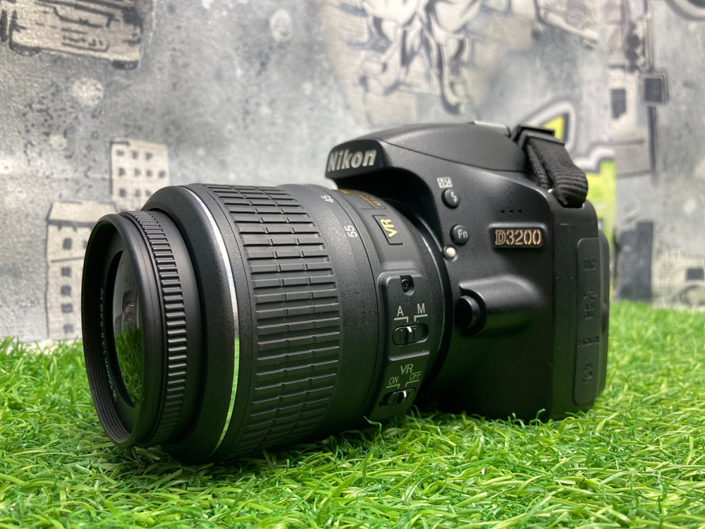 Nikon D3200 Kit AF-S DX 18-55mm 28.000 кадров