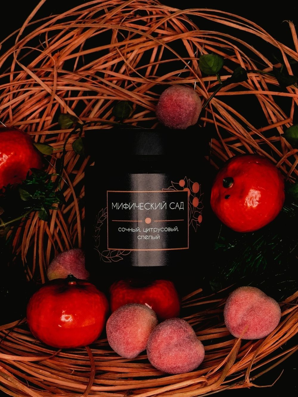 Свеча Black Fox Candles Мифический сад 200 мл