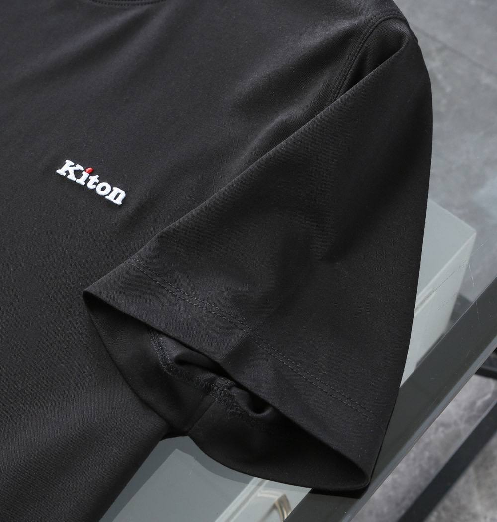 Футболка Kiton