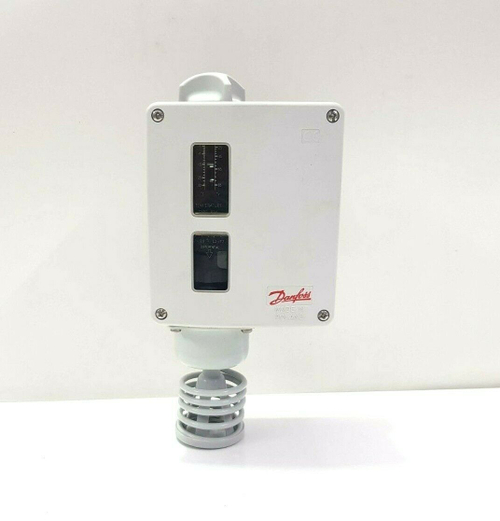 Программируемый термостат Danfoss RT4