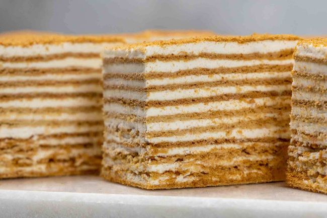 Пирожные &quot;Медовик&quot;, 10 шт.