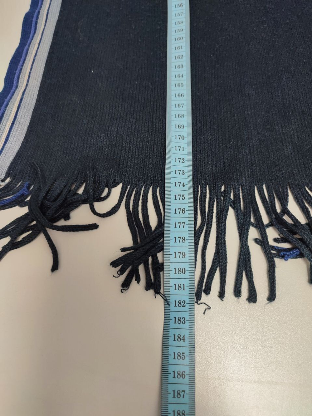 Шарф темно-синий с полосками