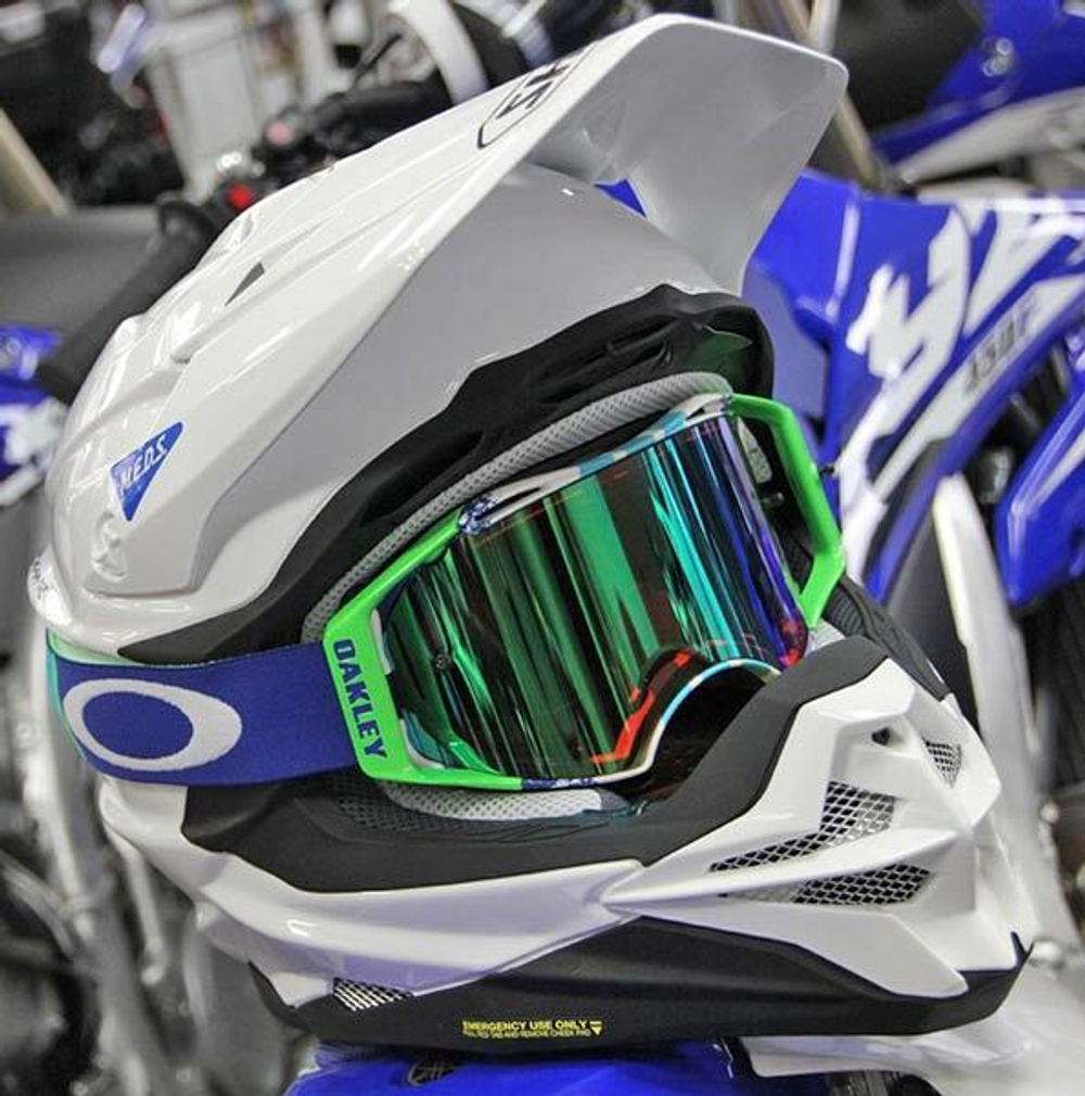 SHOEI VFX-WR White 06