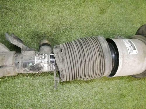 Стойка пневматическая передняя правая BMW X7 G07 (2019-н.в.)