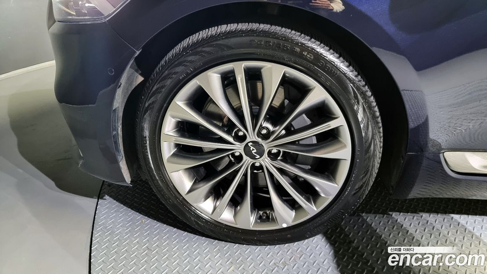 Kia The New K9 (Quoris/K900) 2 Generation 3.8 GDI AWD (07.2022)