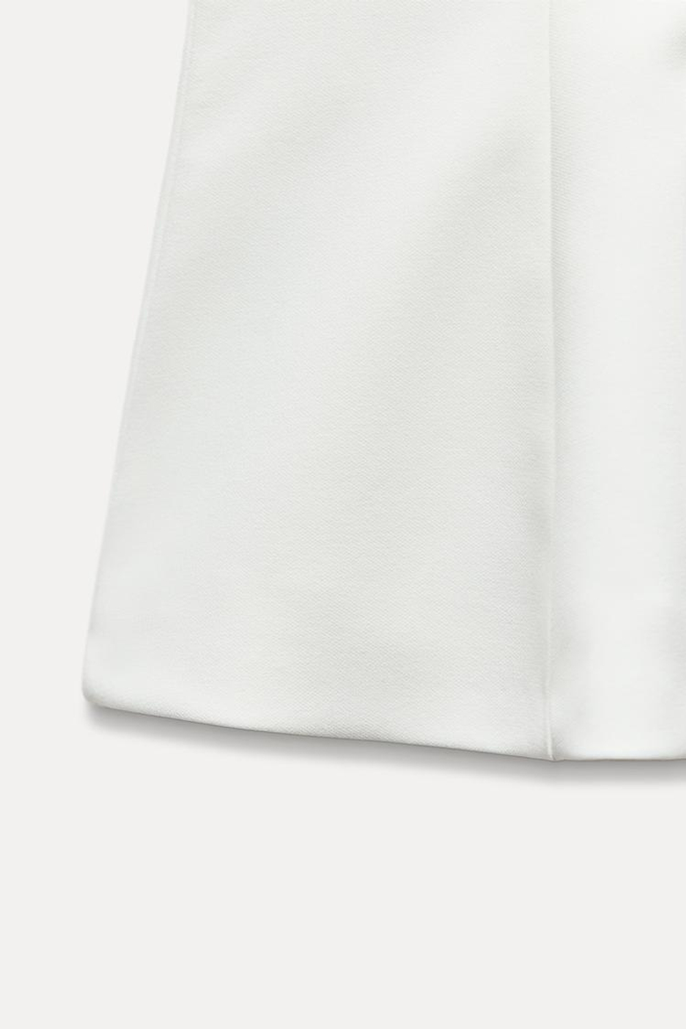 ZARA ТОП ИЗ ЭЛАСТИЧНОЙ ТКАНИ С БАСКОЙ, БЕЛЫЙ