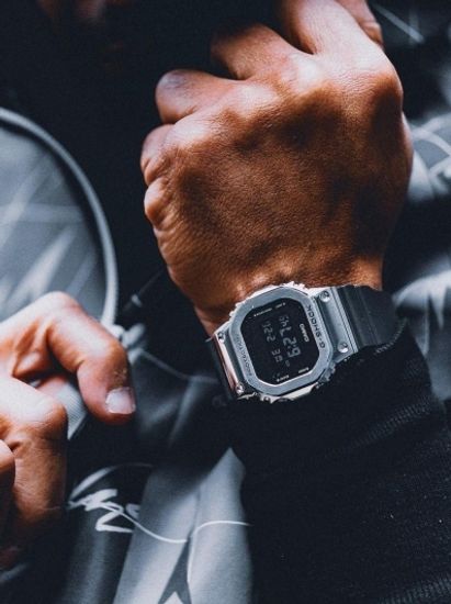 Наручные часы Casio GM-5600U-1D