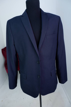 Пиджак Incity в классическом исполнении, визуально на 50 размер