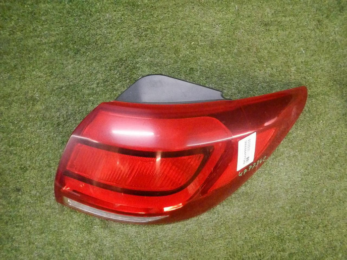 Фонарь правый внешний Kia Sportage 3 SL (2014-2016)