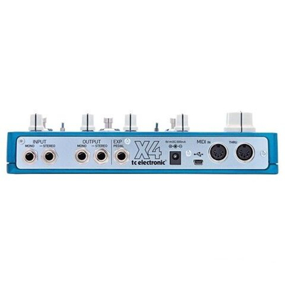 TC Electronic FLASHBACK TRIPLE DELAY Напольная педаль эффекта задержки, цифровая, корпус металл, цвет черный, три независимых задержки