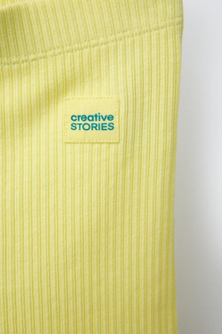 ZARA ШОРТЫ-ВЕЛОСИПЕДКИ В РУБЧИК С НАШИВКОЙ, ЛИМОННО-ЖЕЛТЫЙ