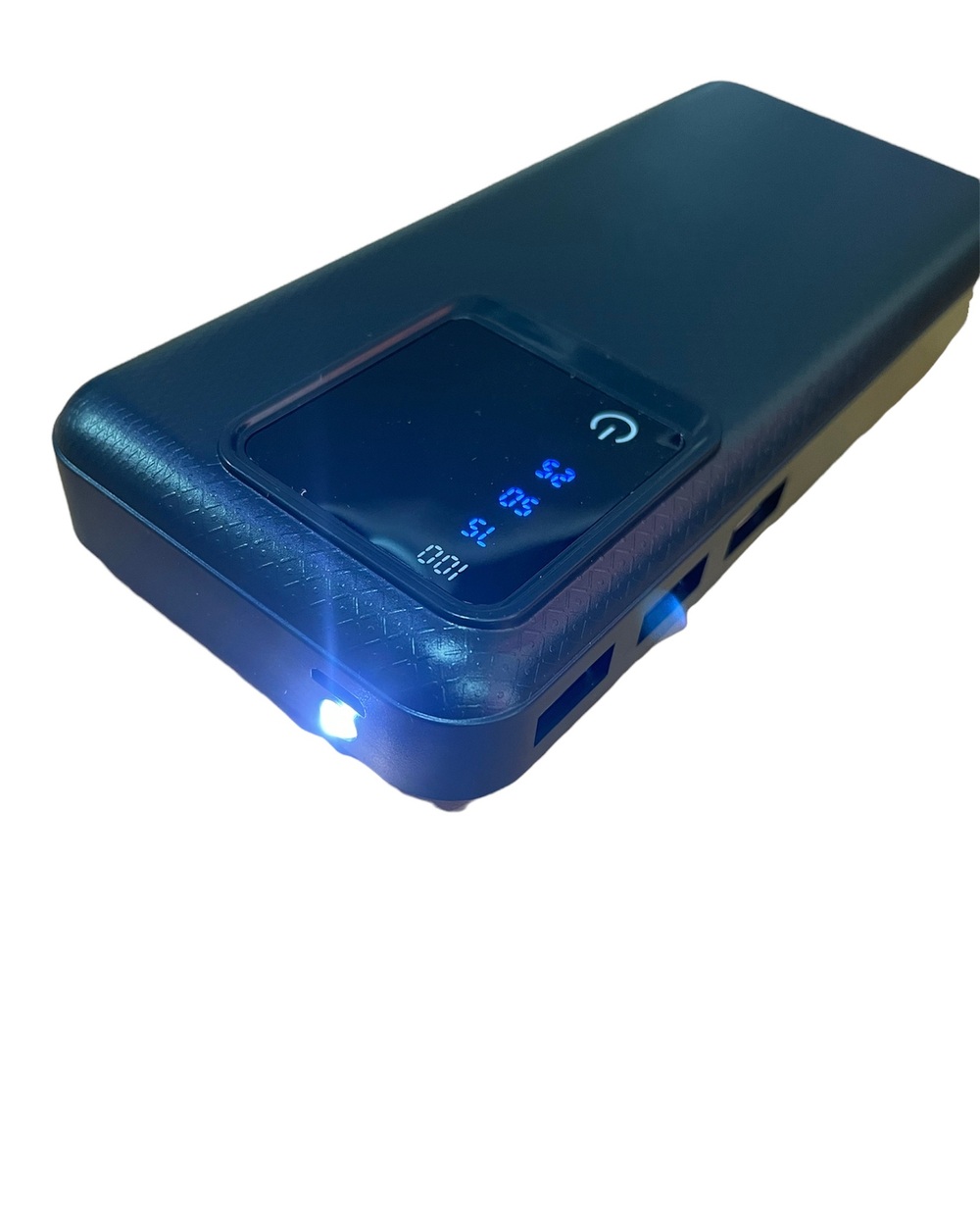 Внешний аккумулятор (Power bank) 3 USB Demaco A-44 20000 mAh (черный)