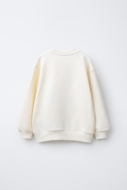 ZARA ТОЛСТОВКА С ПРИНТОМ «ПАЛЬМЫ», ЖЕЛТОВАТО-БЕЛЫЙ