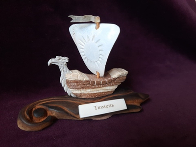 Сувенир "Ладья", бивень мамонта, цевка, красное дерево