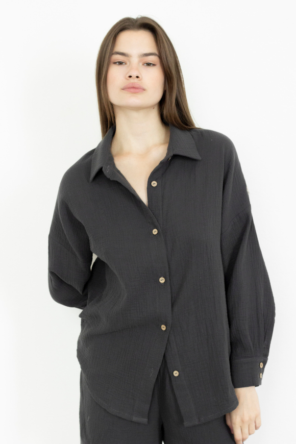 Муслиновая рубашка с манжетами графит