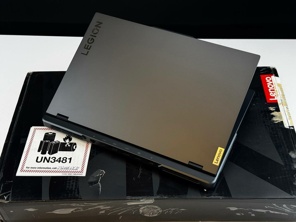 16" Ноутбук Игровой Lenovo Legion 5 Pro 16IRX8, 2560 × 1600 IPS 240 Hz, Core i7-13700HX 4,9ГГц, Nvidia GeForce RTX 4060 8 Gb 140Watt, RAM 16 DDR5, 512Gb SSD