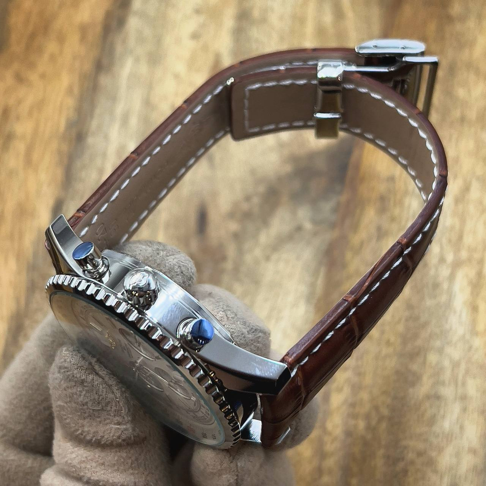 Часы Breitling
