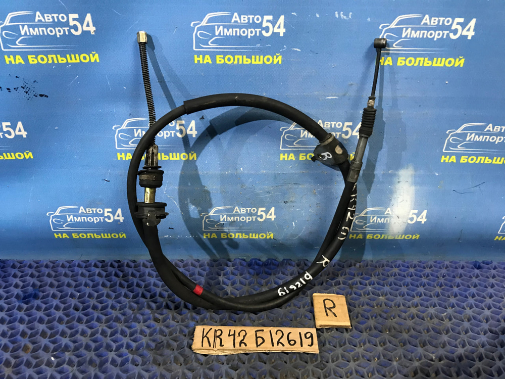 Трос ручника правый TOYOTA TOWNACE NOAH 1996-2007