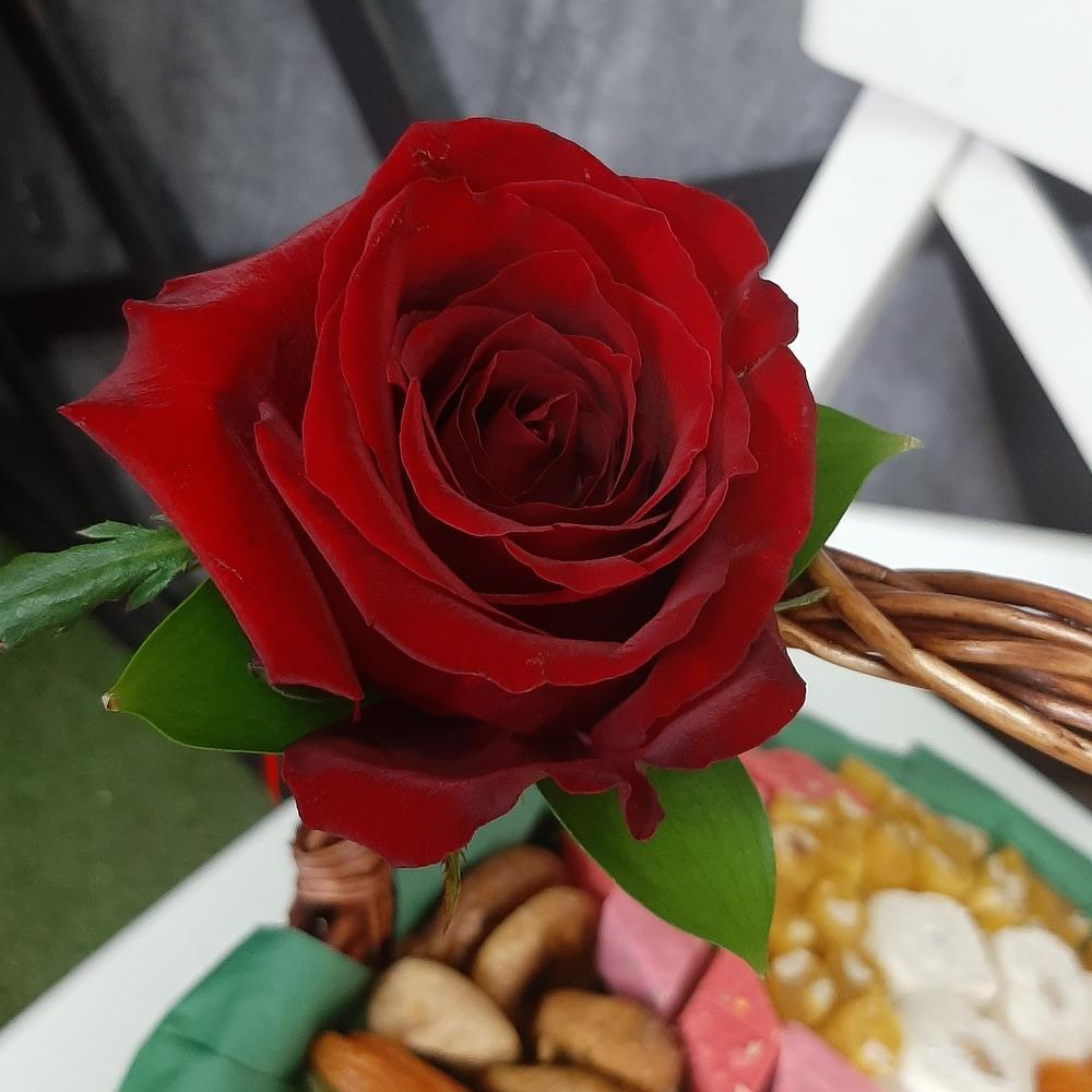 Корзина сладостей 30 см