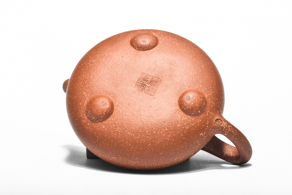 316030 Чайник ИСИН "ШИПЯО" (Каменный Черпак) 200мл, глина красный с песком