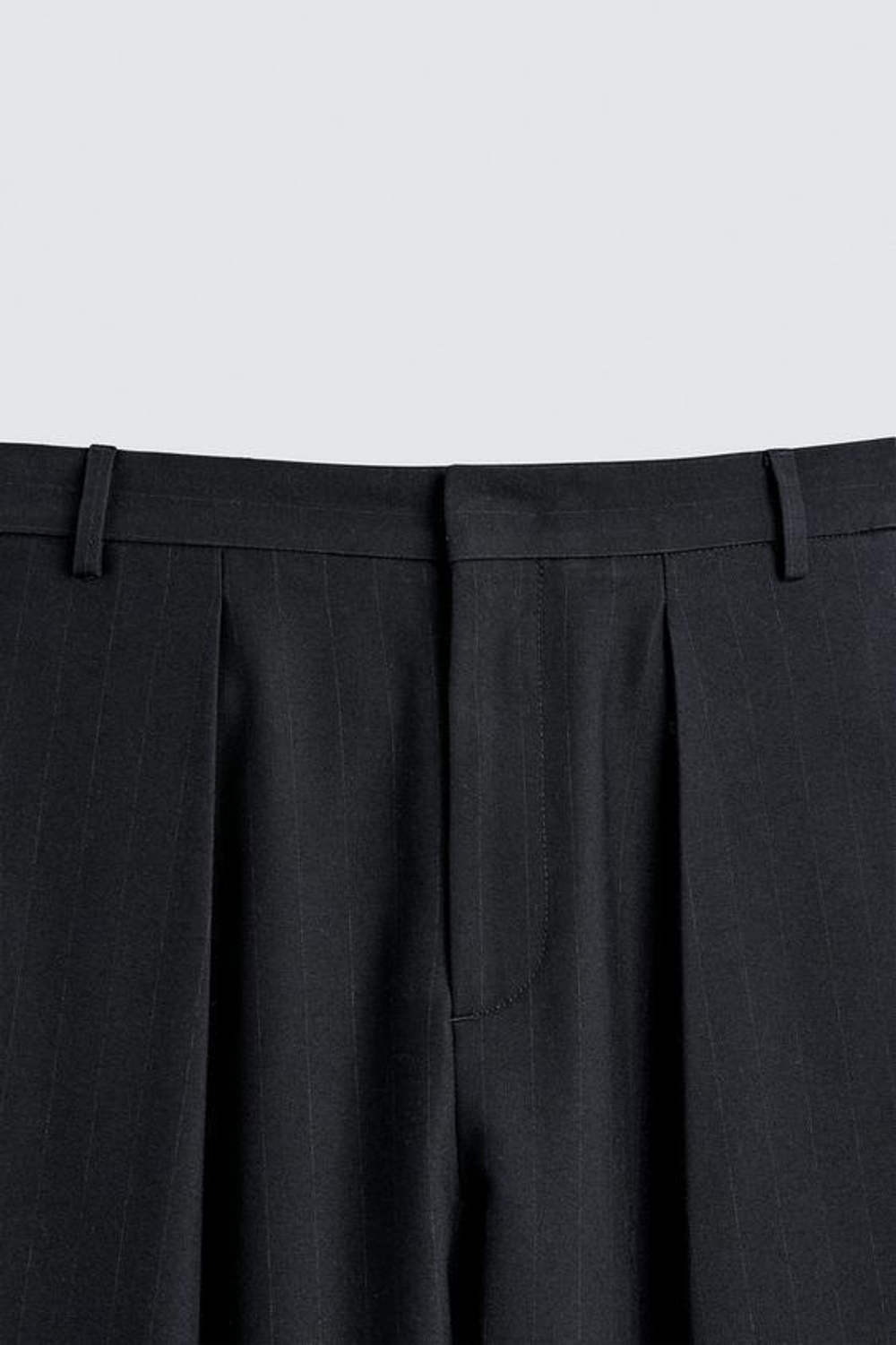 ZARA БРЮКИ RELAXED FIT СО СКЛАДКАМИ, ТЕМНО-СИНИЙ