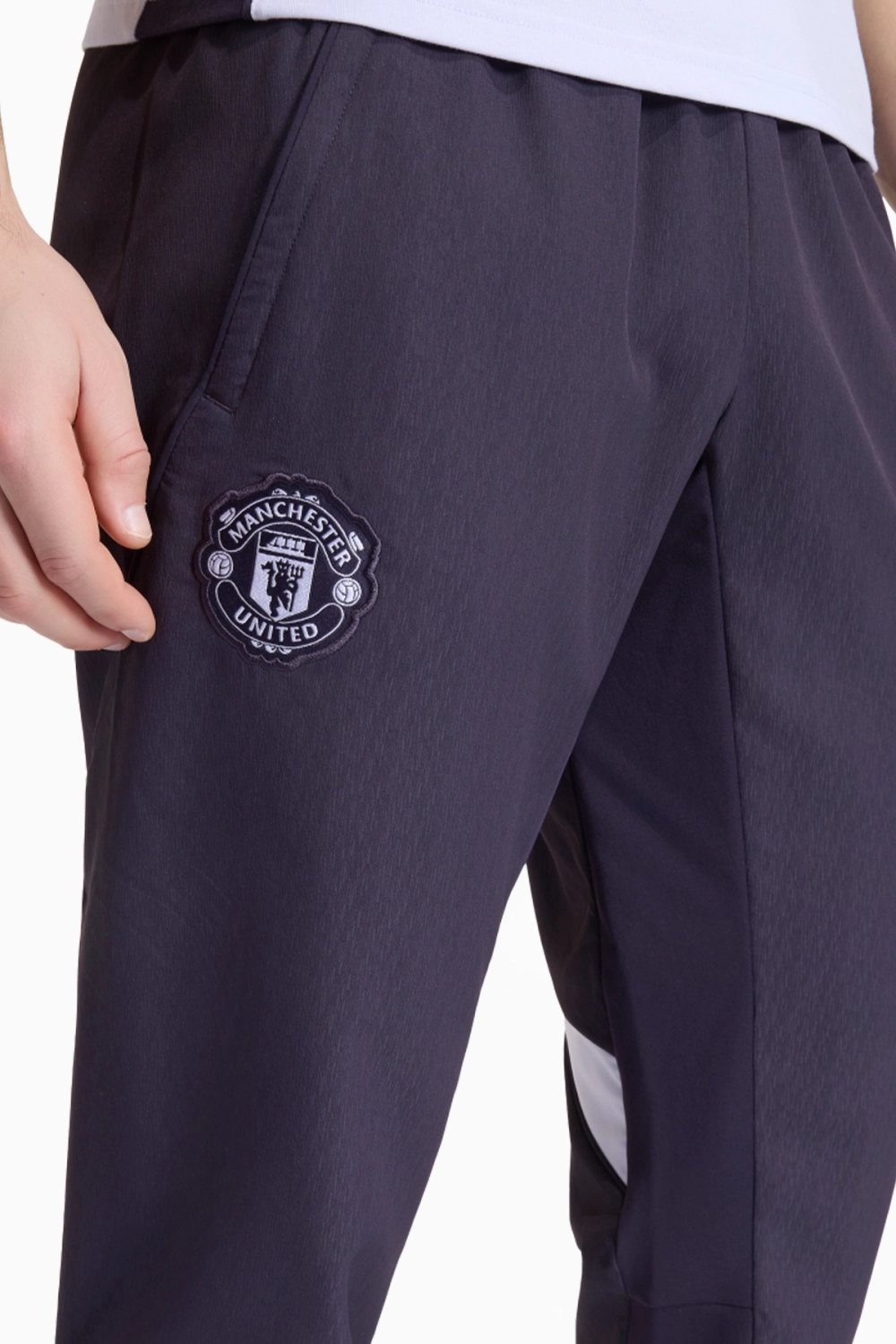 Штаны adidas Manchester United 25/26 Presentation - фиолетовый