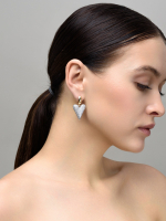 Серьги "Elongate Shine" Bicolor на швензе амур