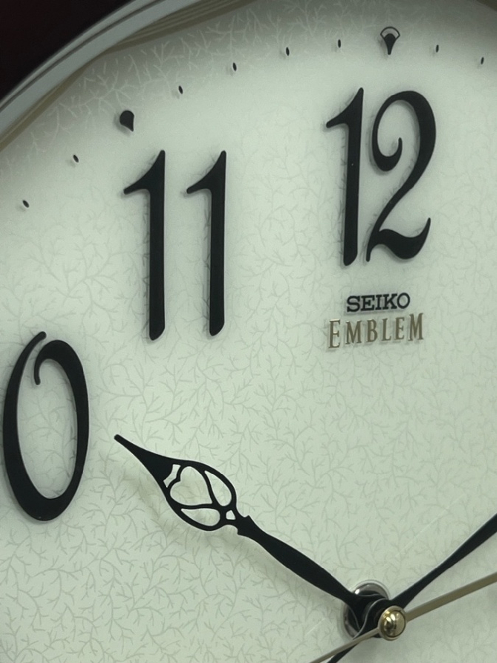 Настенные часы Seiko AHS521B