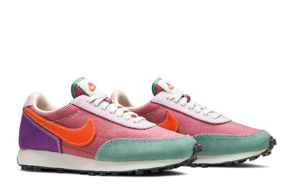 Кроссовки Nike Daybreak Desert Berry (Женская размерная сетка)