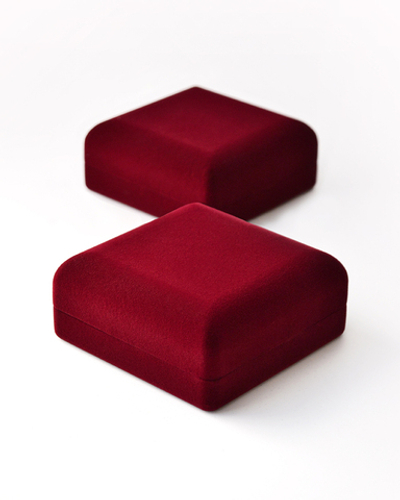 Футляр флокированный, квадратный, 90х90х40 мм