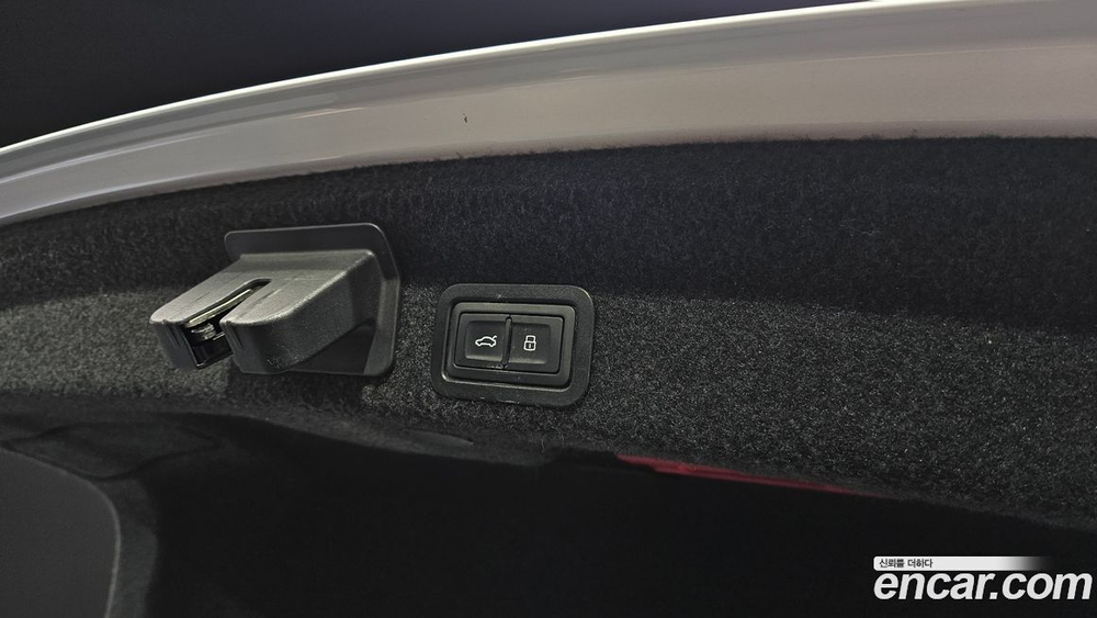 Audi A6 (C8) 40 TDI Premium (04.2020)