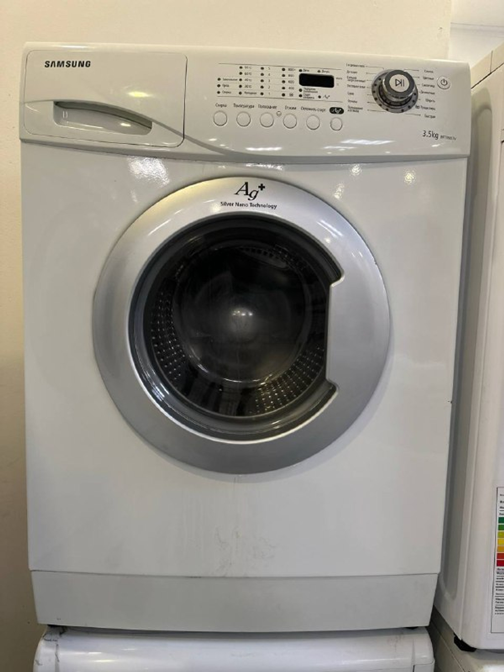 Стиральная машина Samsung WF7358S7V б.у фронтальная 3.5 кг до 800 об/мин