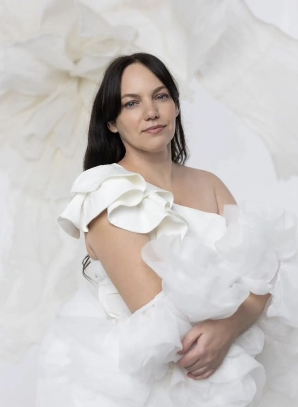 Платье на одно плечо