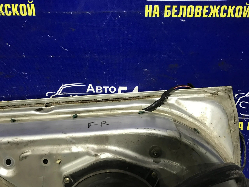 Дверь передняя правая Honda INTEGRA 1996