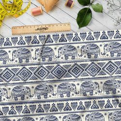 Ткань кулирная гладь слон узорный с геометрическими элементами