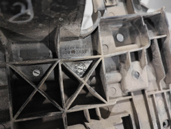 Кронштейн решетки радиатора левый Haval Jolion 24-нв Б/У Оригинал 5509102XST13A