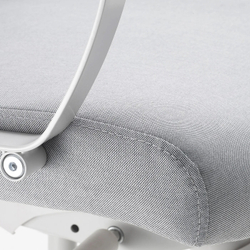 МАРКУС MARKUS Офисное кресло Vissle, светло-серое