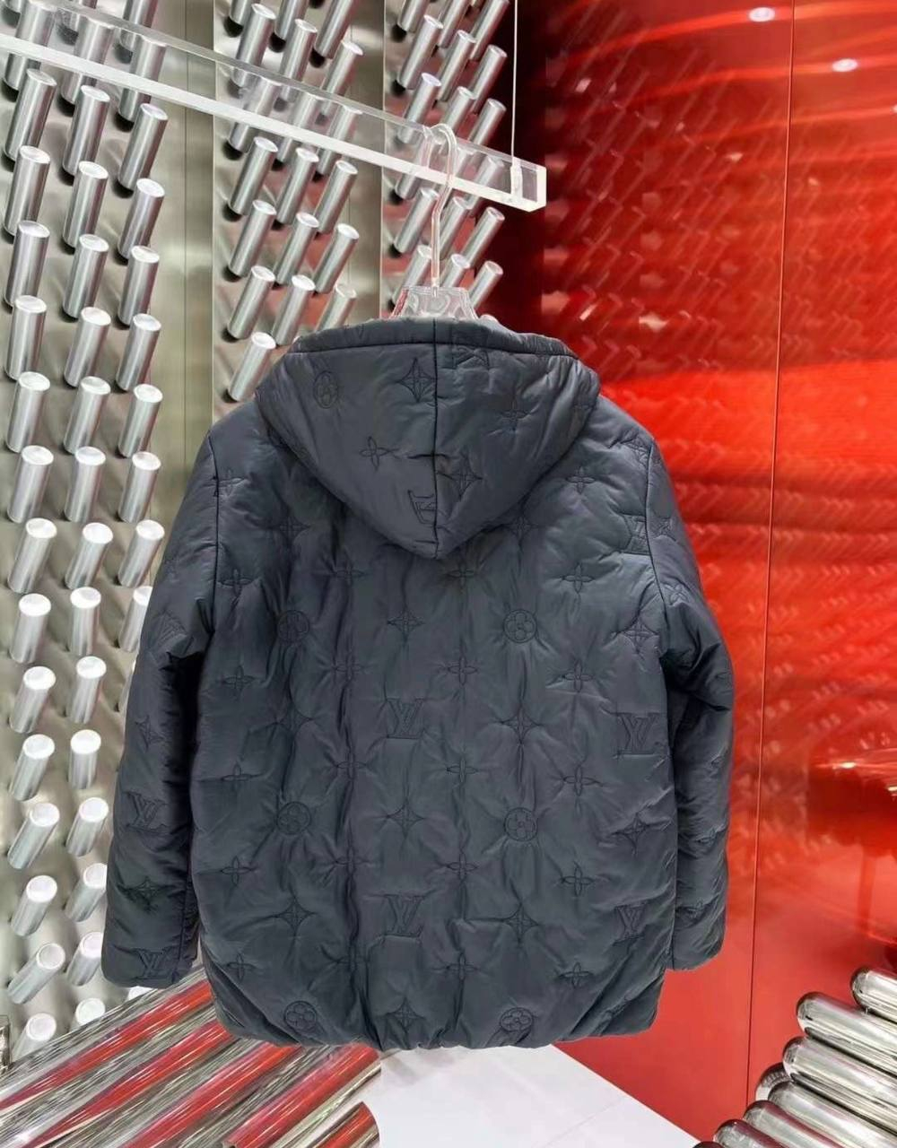 Пуховик Louis Vuitton