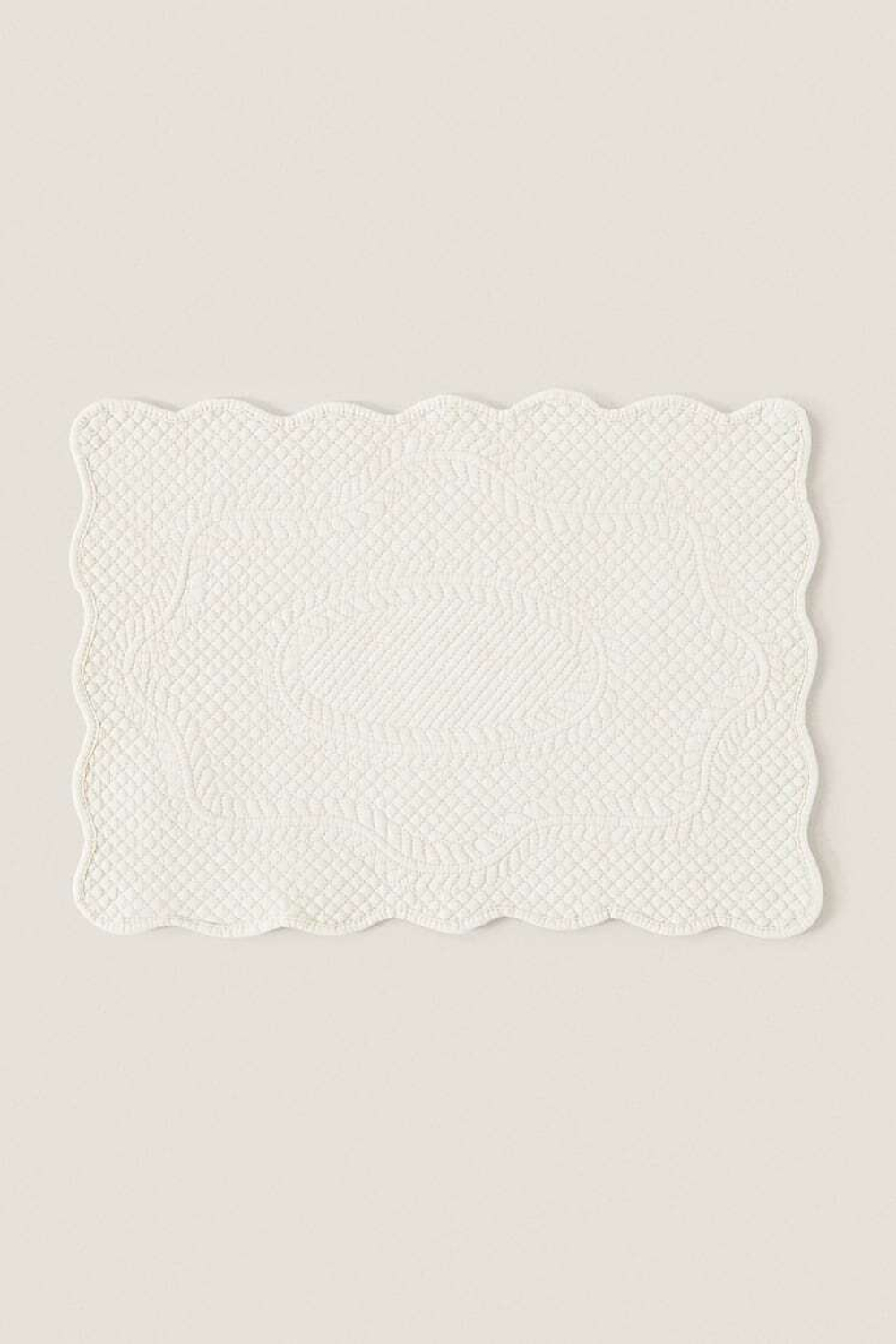 ZARA HOME САЛФЕТКА ИЗ СТЕГАНОГО ТРИКОТАЖА, СВЕТЛО-БЕЖЕВЫЙ