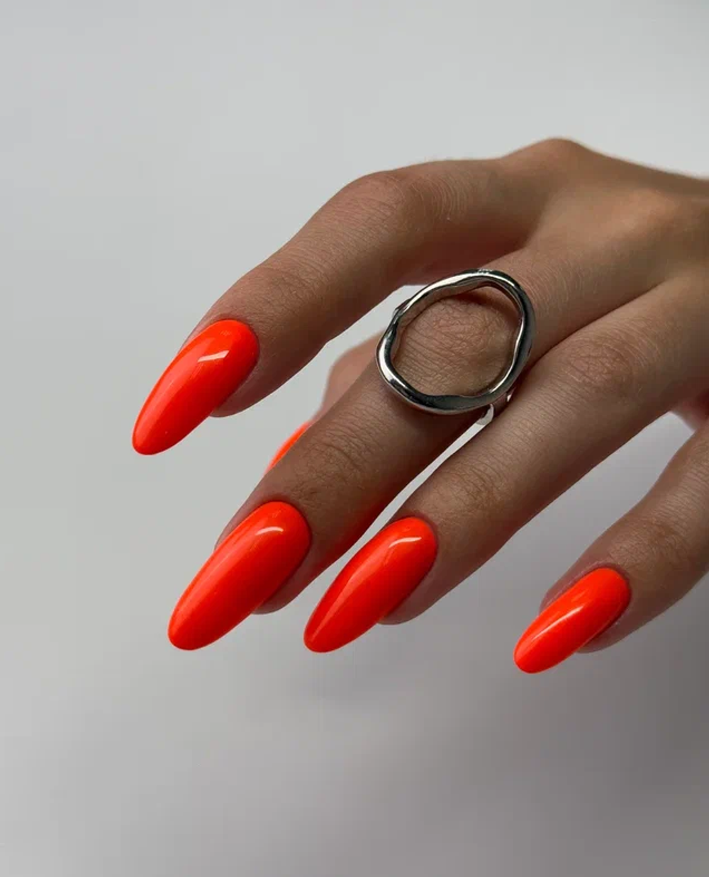 Lovia Cure Гель-лак Neon Quartz 357, 8 мл3