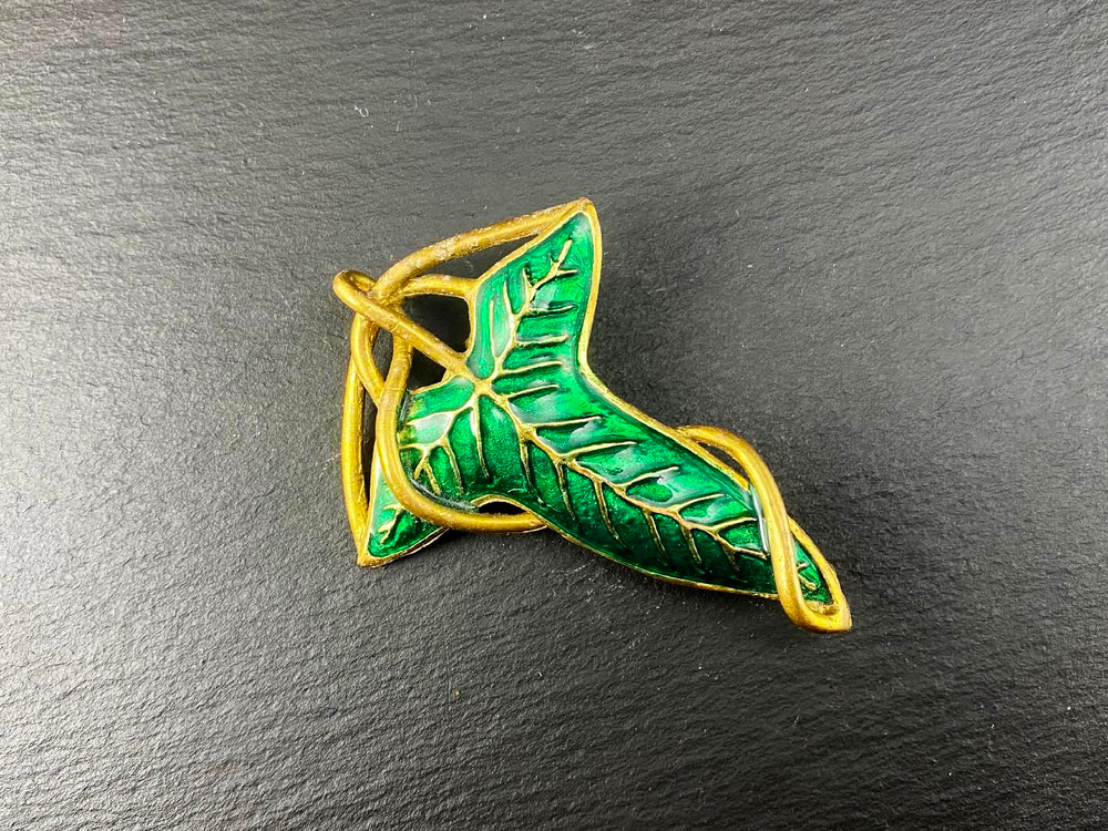 Фибула. "Листок Лориэна" большая
