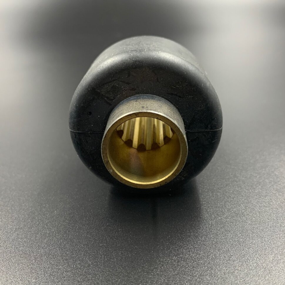 Втулка гребного винта резиновая Yamaha 40-55, F30-60 (Omax)