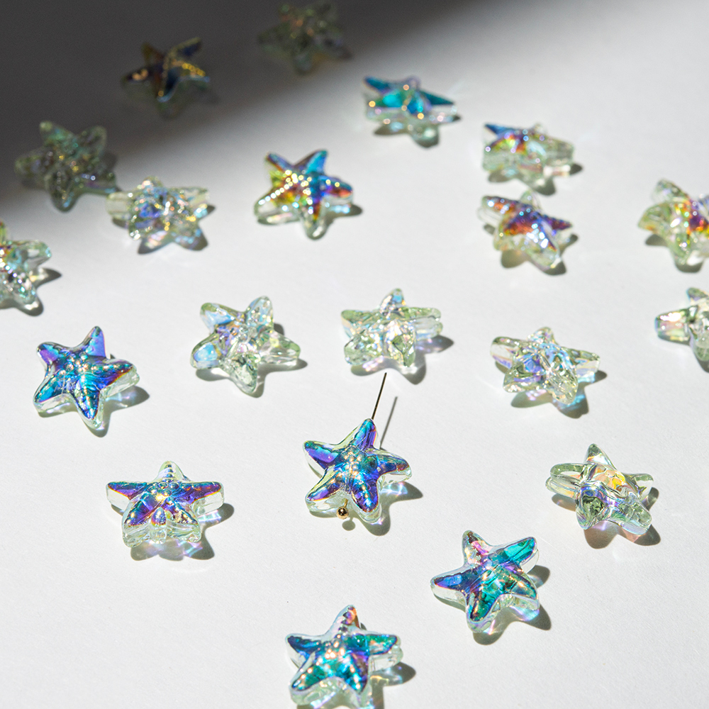 Подвеска в форме звездочки с продольным отверстием, оттенок "Зеленый", 15мм, акрил, покрытие AB